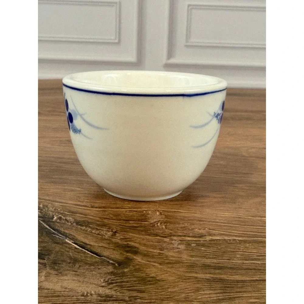 VTG PAIR (2) Lhong‎ Tao Blue and White Blueberry Pattern Porcelain Teacups